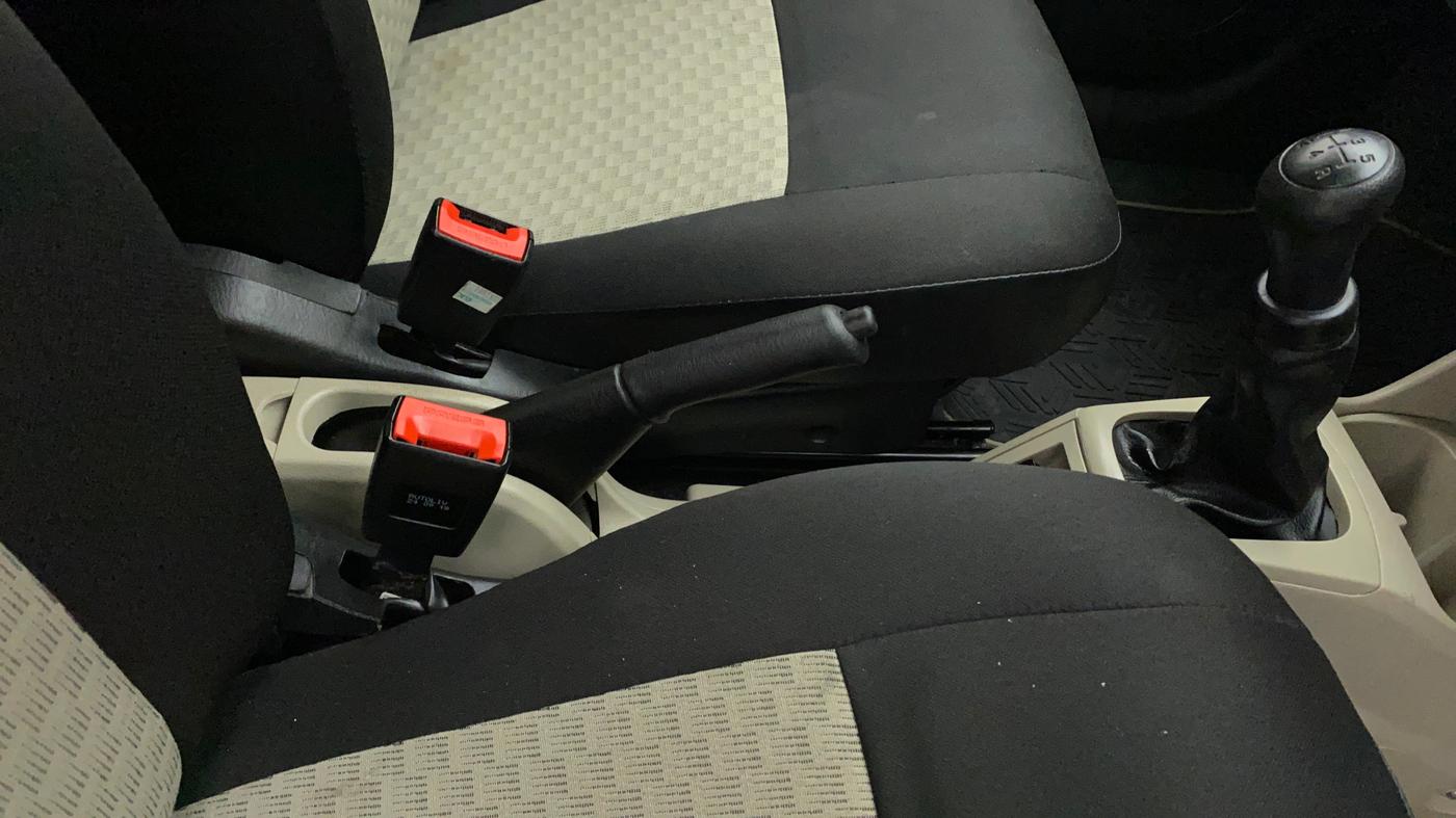 2019 Maruti Alto VXI, Petrol, Manual, 14,503 km, Gear Lever