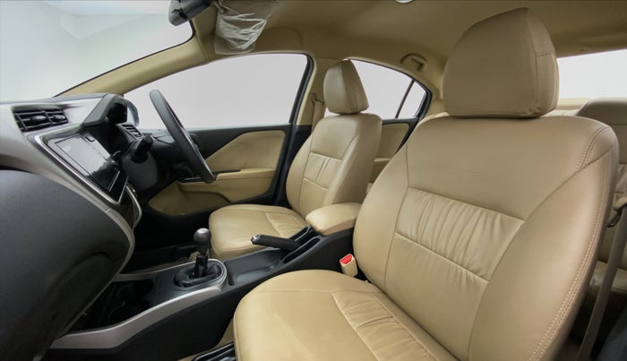2018 Honda City V MT PETROL, Petrol, Manual, 18,626 km, Right Side Front Door Cabin View