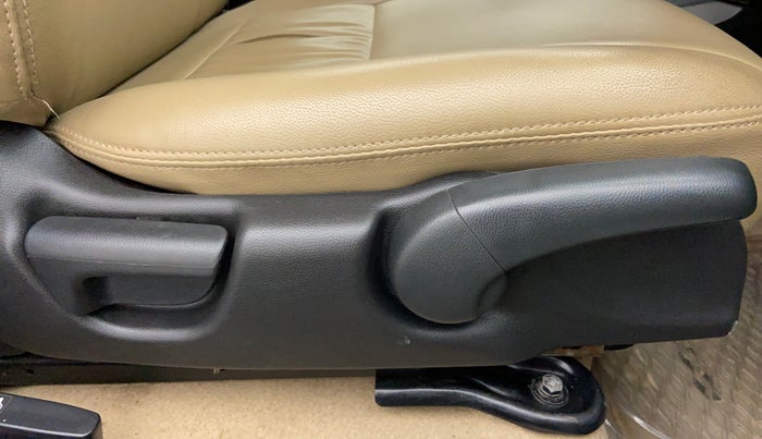 2018 Honda City V MT PETROL, Petrol, Manual, 18,626 km, Driver Side Adjustment Panel