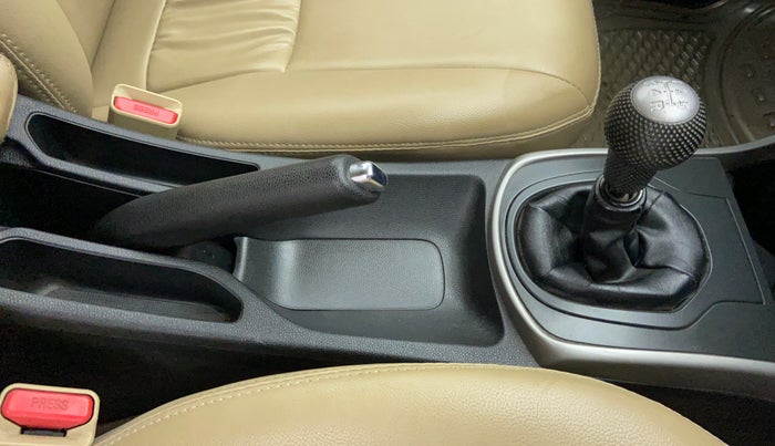 2018 Honda City V MT PETROL, Petrol, Manual, 18,626 km, Gear Lever