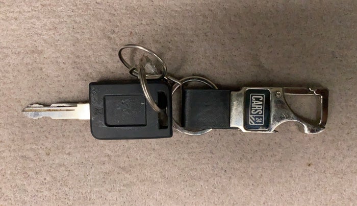 2018 Mahindra Bolero Power+ ZLX Micro Hybrid, Diesel, Manual, 32,377 km, Key Close Up