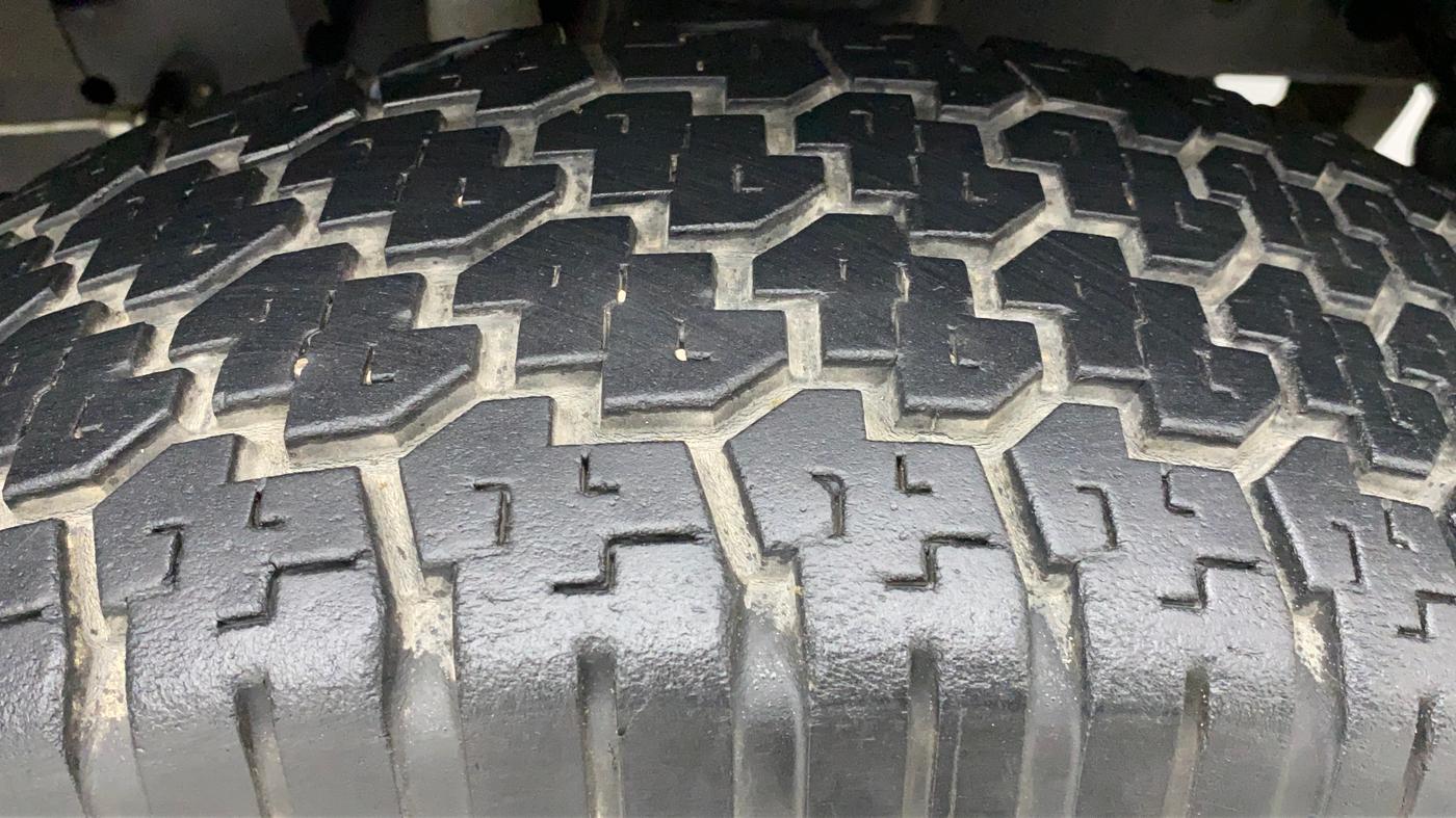 2018 Mahindra Bolero Power+ ZLX Micro Hybrid, Diesel, Manual, 32,377 km, Right Front Tyre Tread