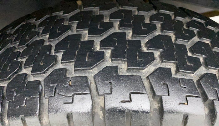 2018 Mahindra Bolero Power+ ZLX Micro Hybrid, Diesel, Manual, 32,377 km, Left Rear Tyre Tread