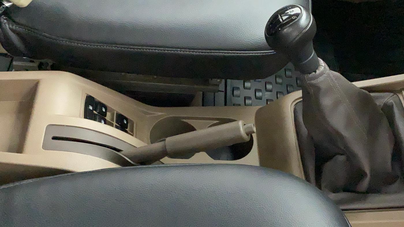 2018 Mahindra Bolero Power+ ZLX Micro Hybrid, Diesel, Manual, 32,377 km, Gear Lever