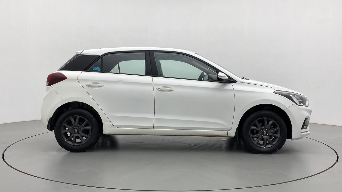 2018 Hyundai Elite i20 ASTA 1.2, Petrol, Manual, 30,264 km, Right Side View