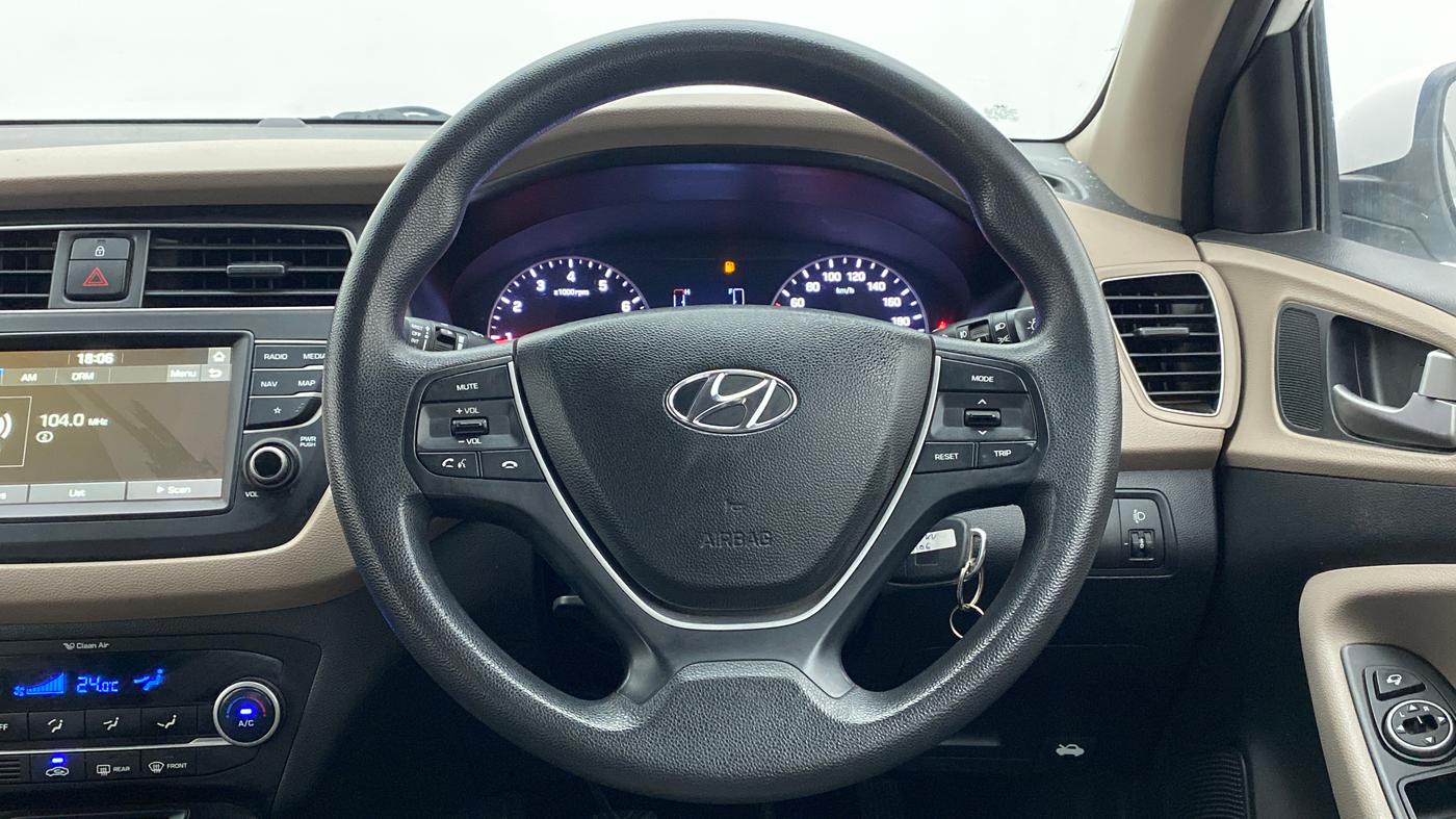 2018 Hyundai Elite i20 ASTA 1.2, Petrol, Manual, 30,264 km, Steering Wheel Close Up