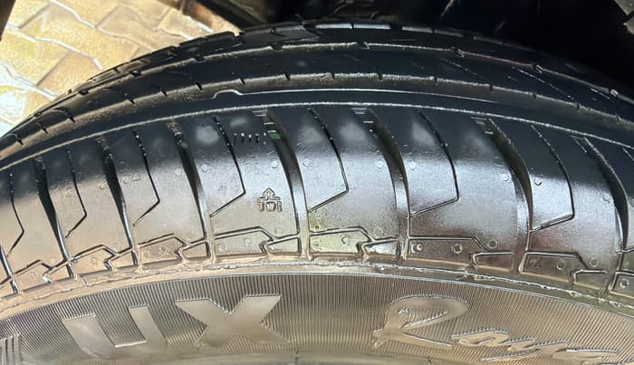 2023 Maruti Swift LXI, Petrol, Manual, 2,853 km, Right Rear Tyre Tread