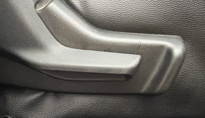 2023 Maruti Swift LXI, Petrol, Manual, 2,853 km, Driver Side Adjustment Panel