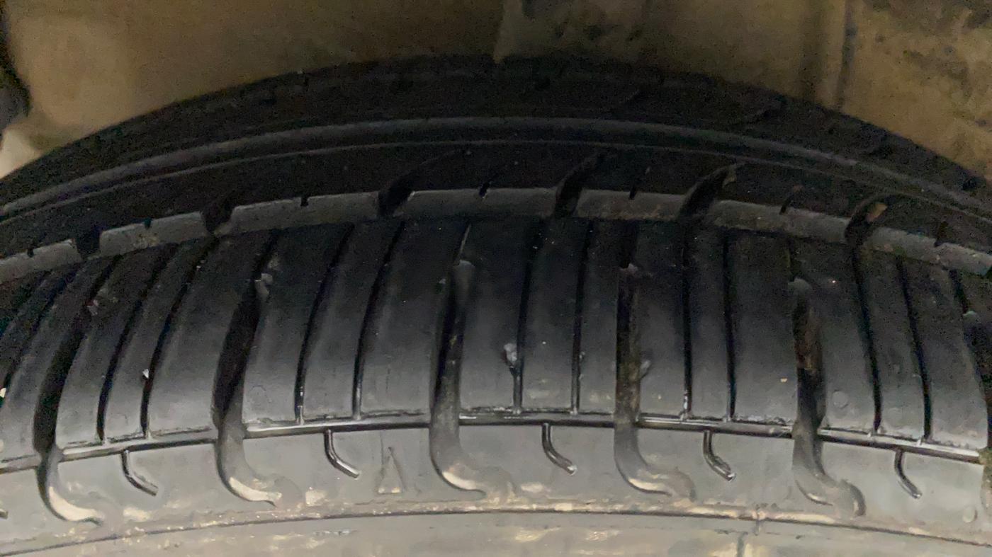 2021 Hyundai AURA S 1.2 CNG, CNG, Manual, 47,673 km, Right Rear Tyre Tread