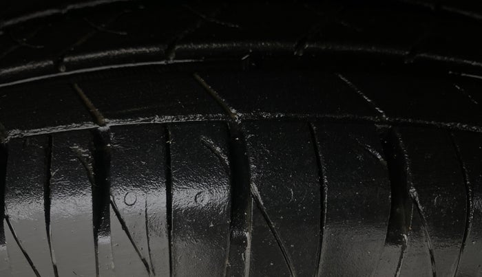 2022 KIA SONET HTX 1.0 IMT, Petrol, Manual, 27,350 km, Right Front Tyre Tread