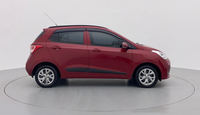 2017 Hyundai Grand i10 SPORTZ O 1.2, Petrol, Manual, 50,336 km, Right Side View