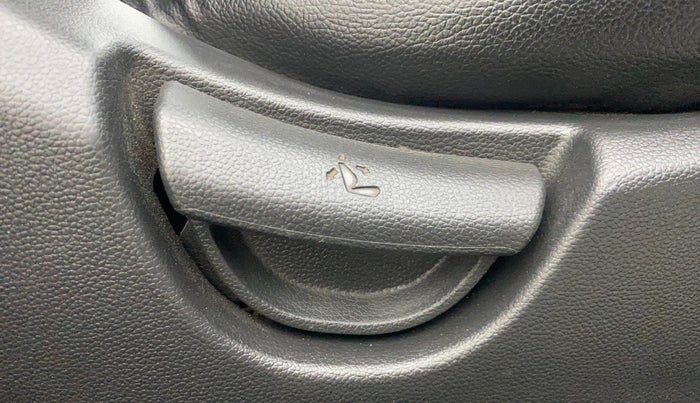 2018 Hyundai Grand i10 SPORTZ AT 1.2 KAPPA VTVT, Petrol, Automatic, 70,690 km, Driver Side Adjustment Panel