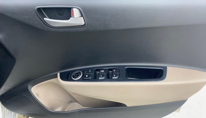 2018 Hyundai Grand i10 SPORTZ AT 1.2 KAPPA VTVT, Petrol, Automatic, 70,690 km, Driver Side Door Panels Control
