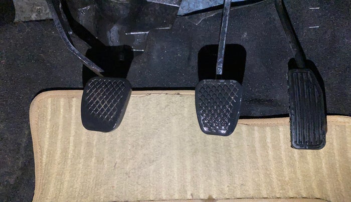 2014 Honda Mobilio 1.5L I-VTEC S, Petrol, Manual, 74,111 km, Pedals