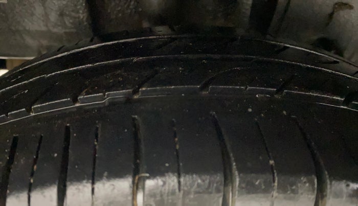 2017 Tata Tiago XZ PETROL, Petrol, Manual, 73,816 km, Right Rear Tyre Tread