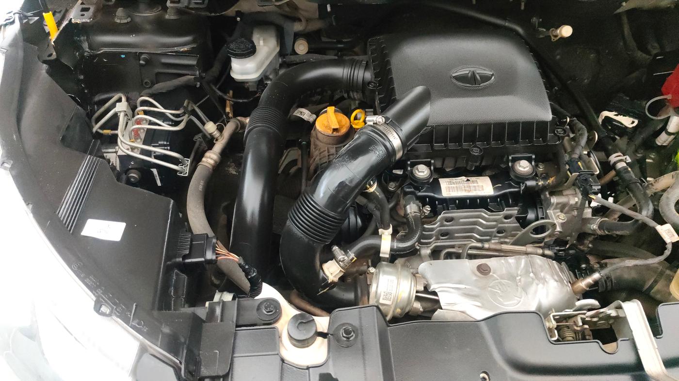 2021 Tata NEXON XZ PLUS PETROL SUNROOF, Petrol, Manual, 67,786 km, Engine View - Right