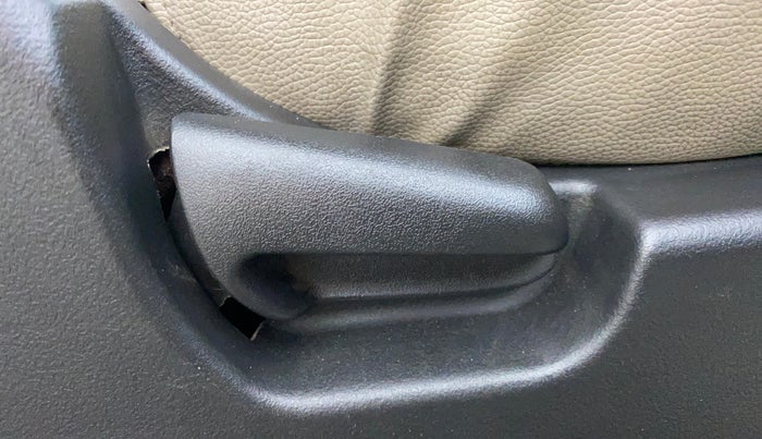 2017 Maruti Wagon R 1.0 VXI+ AMT, Petrol, Automatic, 37,963 km, Driver Side Adjustment Panel