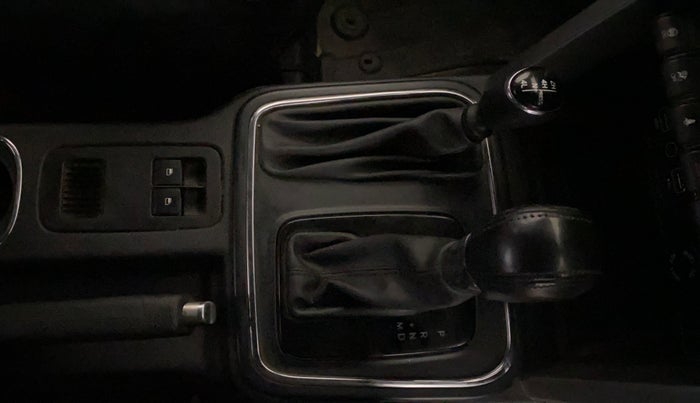 2021 Mahindra Thar LX  P 4WD AT CONVERTIBLE, Petrol, Automatic, 36,890 km, Gear Lever