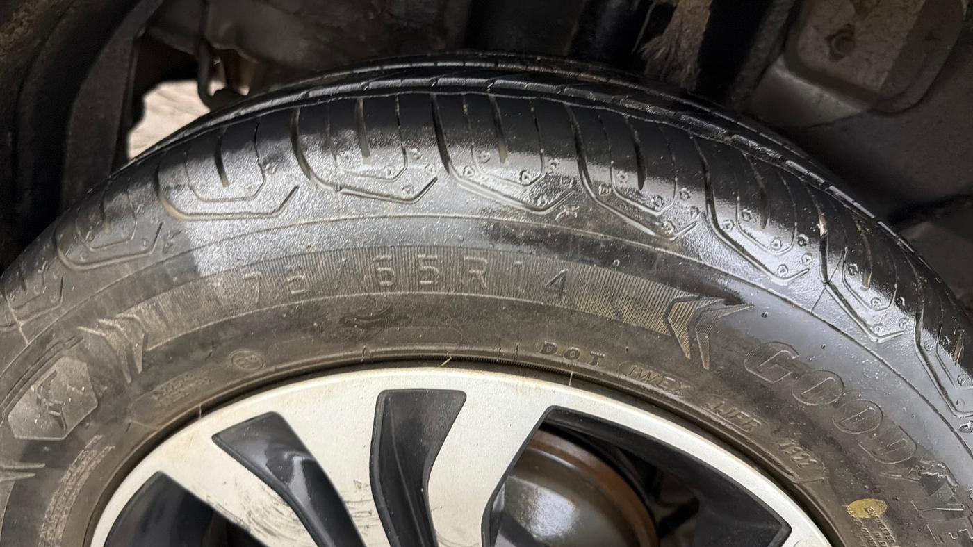 2023 Tata Tiago XTA PETROL, Petrol, Automatic, 27,984 km, Right Rear Tyre Tread