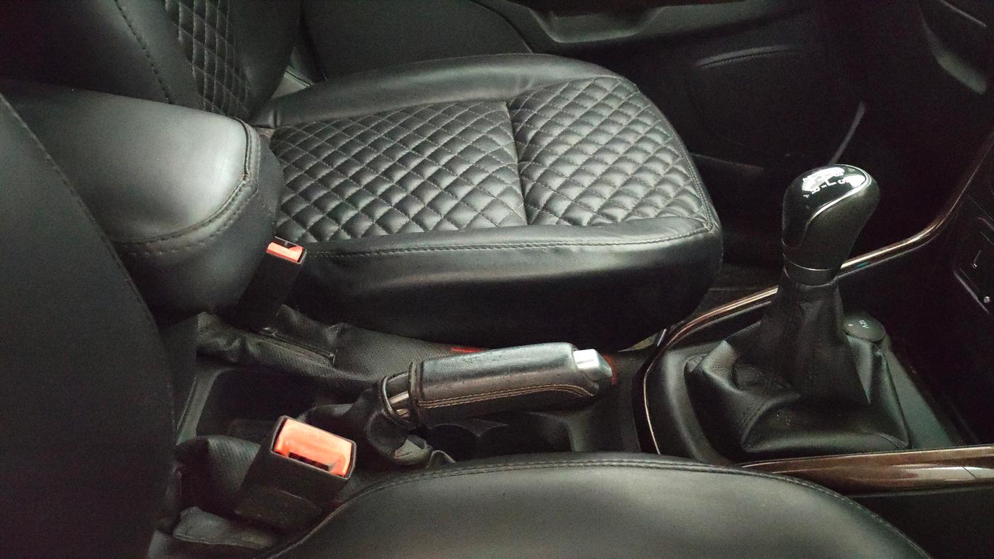 2020 Ford Ecosport TITANIUM 1.5L THUNDER EDTION DIESEL, Diesel, Manual, 99,638 km, Gear Lever