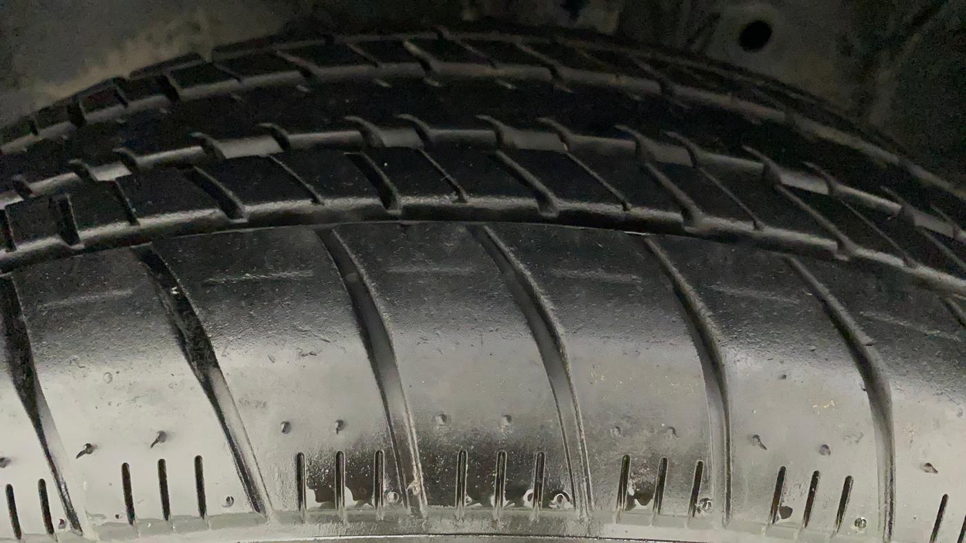 2021 Honda Amaze 1.2L I-VTEC S, Petrol, Manual, 13,015 km, Left Front Tyre Tread