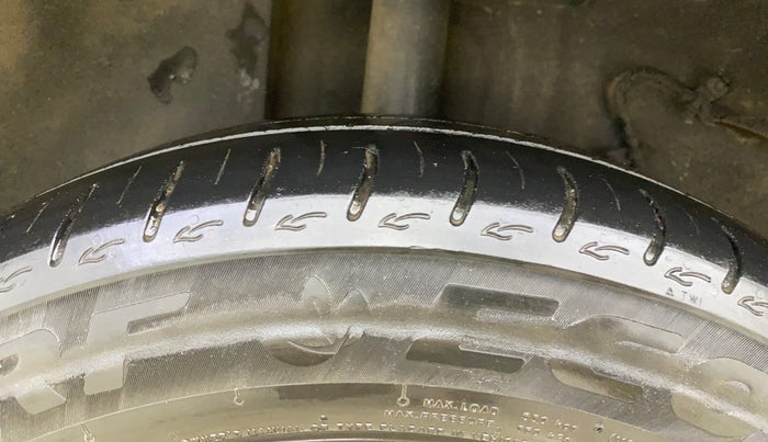 2023 Tata ALTROZ XM PLUS SUNROOF CNG, CNG, Manual, 50,475 km, Right Rear Tyre Tread