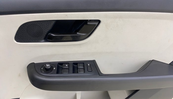 2023 Tata ALTROZ XM PLUS SUNROOF CNG, CNG, Manual, 50,475 km, Driver Side Door Panels Control