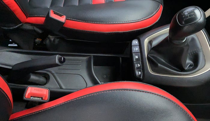 2019 Hyundai NEW SANTRO SPORTZ 1.1, Petrol, Manual, 50,706 km, Gear Lever