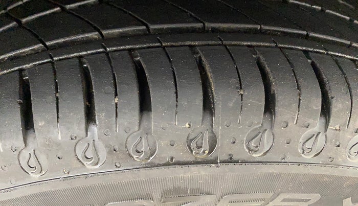 2024 Tata Tiago XT RHYTHM PETROL, Petrol, Manual, 1,648 km, Right Front Tyre Tread