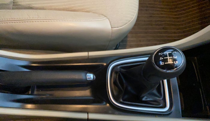 2017 Maruti Ciaz ZETA 1.4  MT PETROL, Petrol, Manual, 57,505 km, Gear Lever