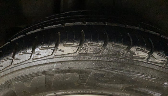 2017 Maruti Ciaz ZETA 1.4  MT PETROL, Petrol, Manual, 57,505 km, Right Rear Tyre Tread