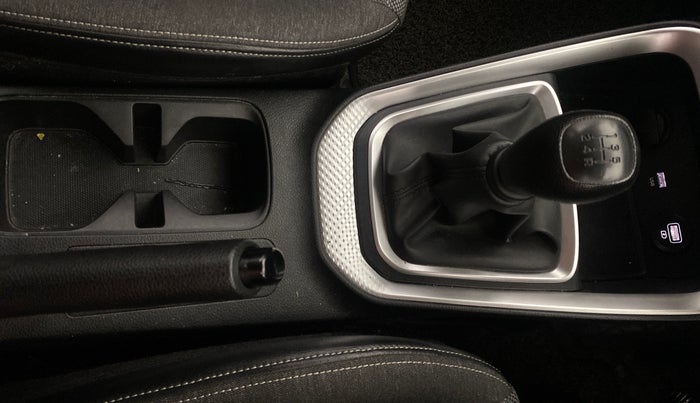 2022 KIA SONET HTK PLUS 1.2, Petrol, Manual, 40,604 km, Gear Lever