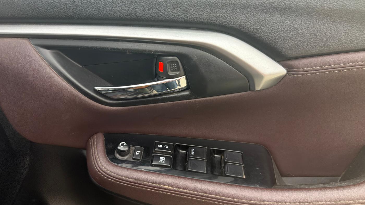 2022 Maruti Grand Vitara ZETA SMART HYBRID, Petrol, Manual, 72,949 km, Driver Side Door Panels Control
