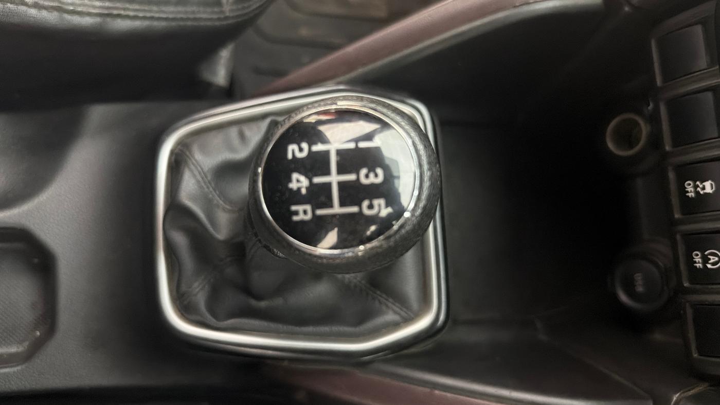 2022 Maruti Grand Vitara ZETA SMART HYBRID, Petrol, Manual, 72,949 km, Gear Lever