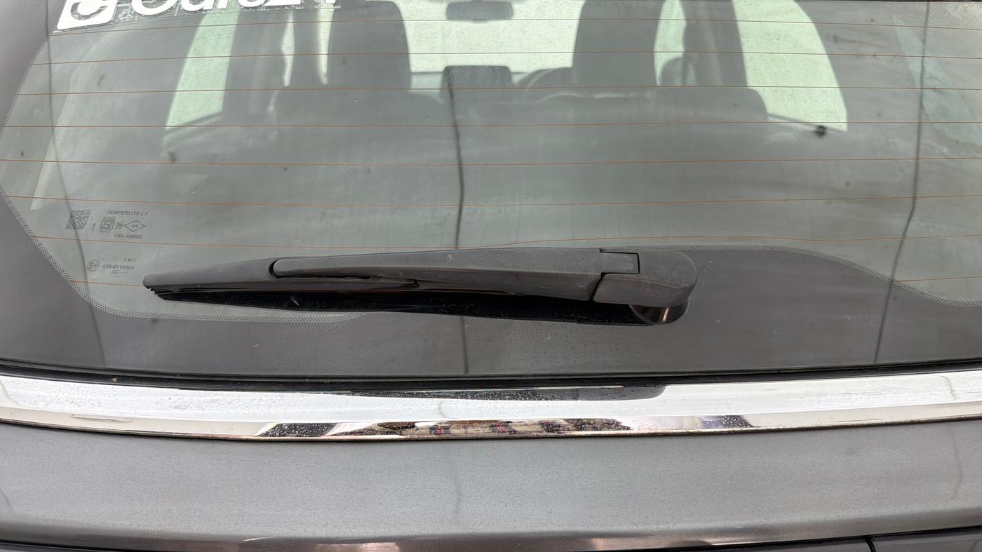2022 Maruti Grand Vitara ZETA SMART HYBRID, Petrol, Manual, 72,949 km, Rear Wiper