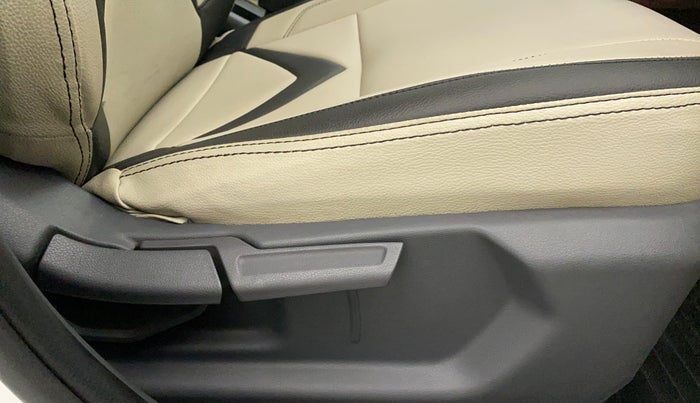 2021 Hyundai AURA S 1.2 CNG, CNG, Manual, 14,521 km, Driver Side Adjustment Panel