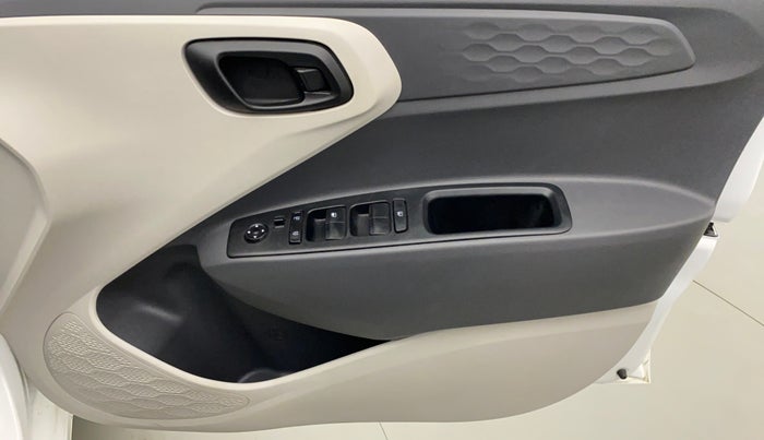 2021 Hyundai AURA S 1.2 CNG, CNG, Manual, 14,521 km, Driver Side Door Panels Control