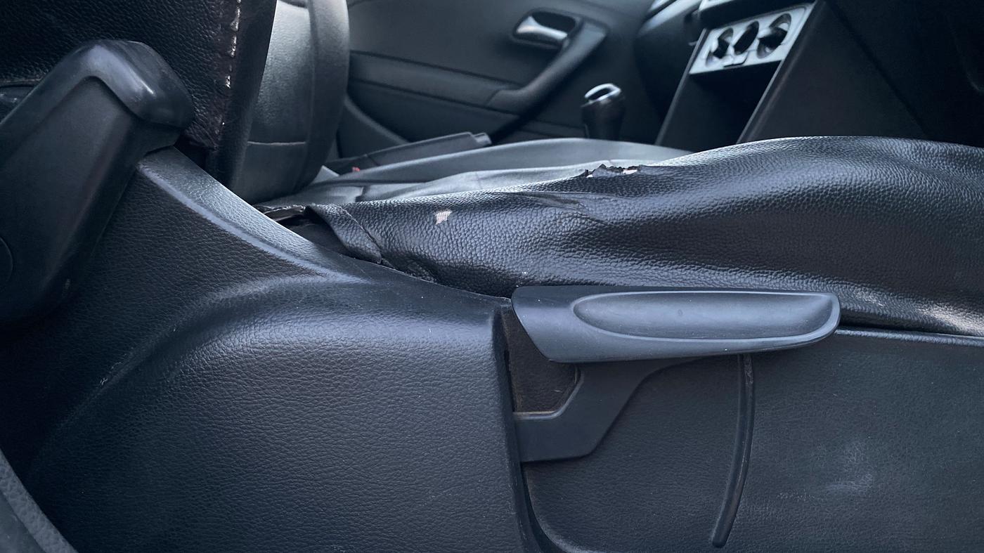 2019 Volkswagen Polo TRENDLINE 1.0L, CNG, Manual, 47,196 km, Driver Side Adjustment Panel
