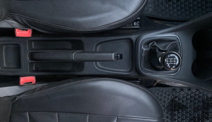 2019 Volkswagen Polo TRENDLINE 1.0L, CNG, Manual, 47,193 km, Gear Lever