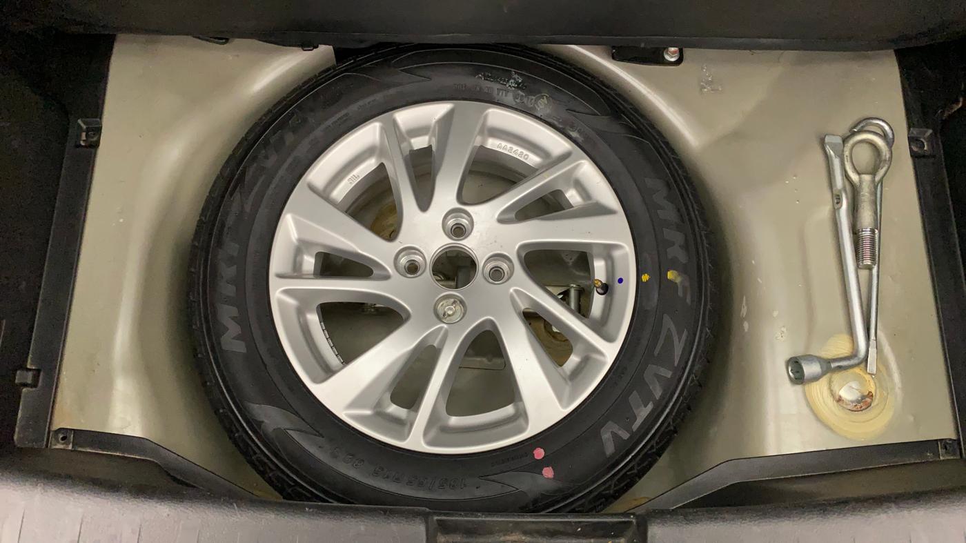 2014 Maruti Swift ZXI, Petrol, Manual, 58,186 km, Spare Tyre