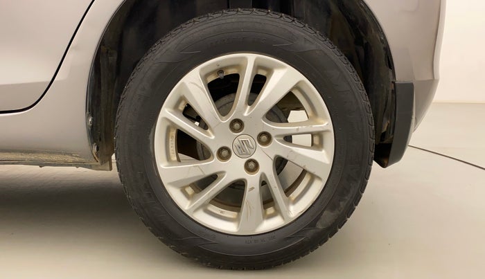 2014 Maruti Swift ZXI, Petrol, Manual, 58,186 km, Left Rear Wheel