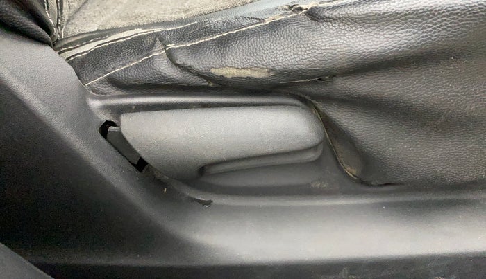 2015 Maruti Swift VXI, Petrol, Manual, 50,789 km, Driver Side Adjustment Panel