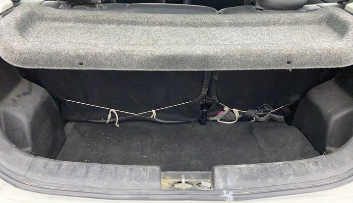 2015 Maruti Swift VXI, Petrol, Manual, 50,789 km, Boot Inside