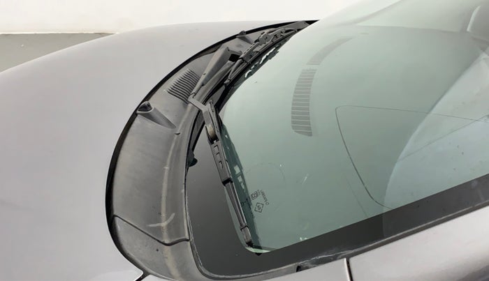 2012 Maruti Wagon R 1.0 VXI, Petrol, Manual, 10,710 km, Front windshield - Wiper nozzle not functional