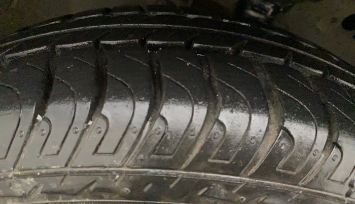 2012 Maruti Wagon R 1.0 VXI, Petrol, Manual, 10,710 km, Right Rear Tyre Tread