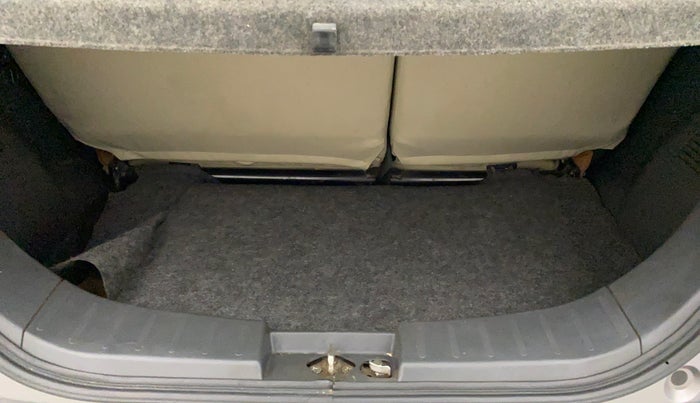 2012 Maruti Wagon R 1.0 VXI, Petrol, Manual, 10,710 km, Boot Inside