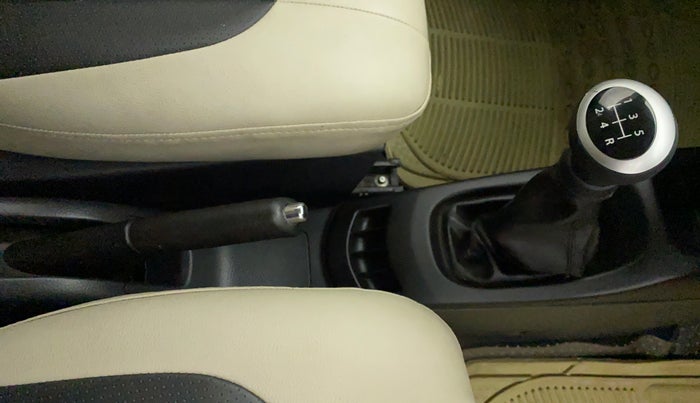 2012 Maruti Wagon R 1.0 VXI, Petrol, Manual, 10,710 km, Gear Lever