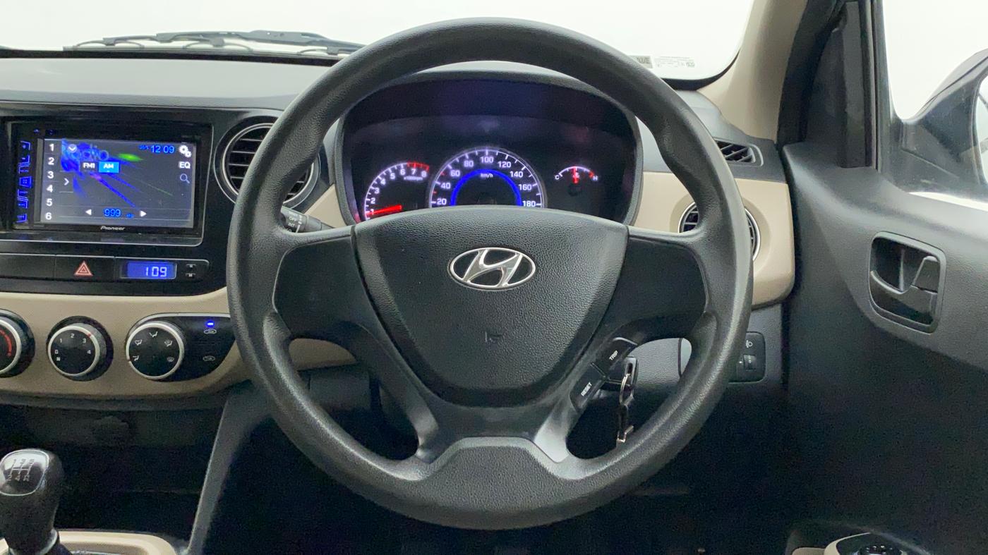 2015 Hyundai Grand i10 MAGNA 1.2 KAPPA VTVT, Petrol, Manual, 99,170 km, Steering Wheel Close Up