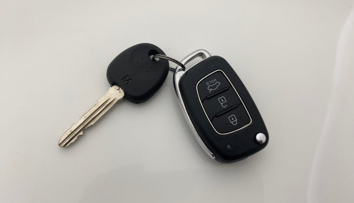 2021 Hyundai GRAND I10 NIOS SPORTZ 1.2 KAPPA VTVT, Petrol, Manual, 6,688 km, Key Close Up