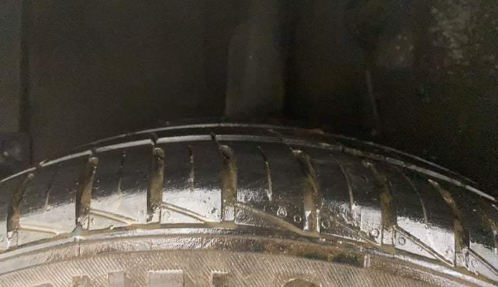 2021 Hyundai GRAND I10 NIOS SPORTZ 1.2 KAPPA VTVT, Petrol, Manual, 6,688 km, Right Rear Tyre Tread